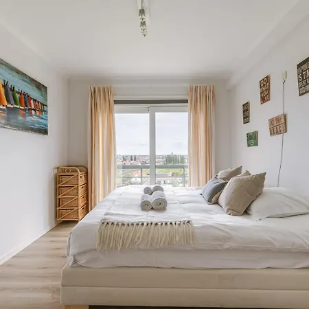Huswell - Apartment With Lake View & Common Indoor Pool Knokke-Heist Exterior photo
