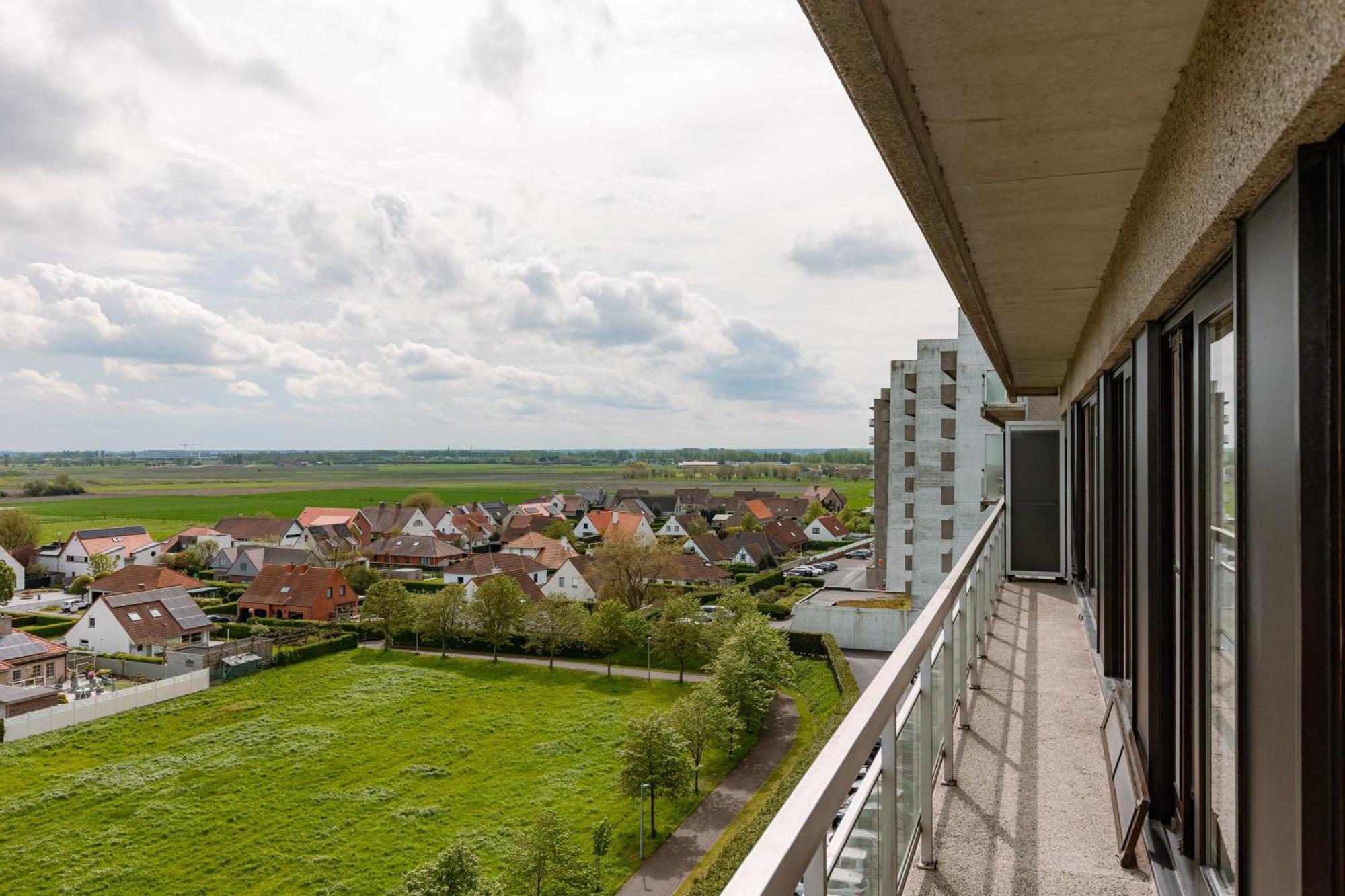 Apartment Huswell - With View & Common Indoor Pool